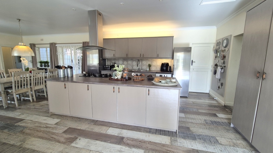 To Let 3 Bedroom Property for Rent in Hartenbos Rural Western Cape